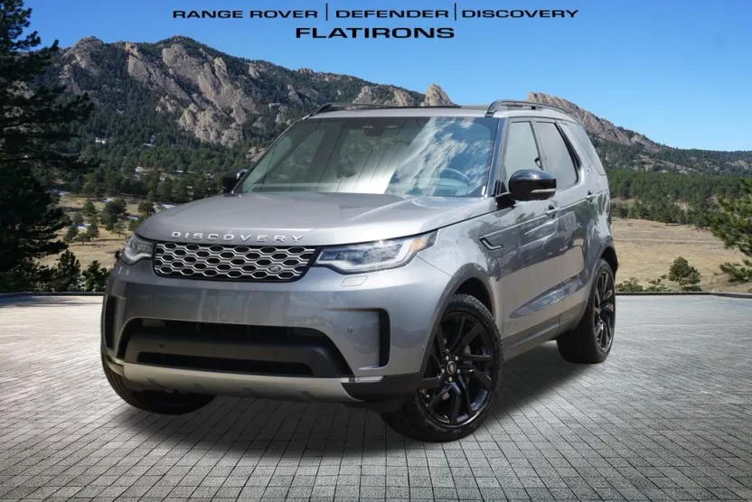 2025 Land Rover Discovery S photo 1