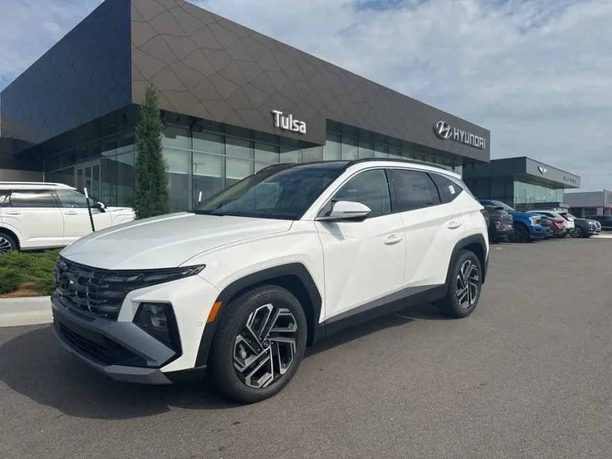 2025 Hyundai Tucson Limited photo 1