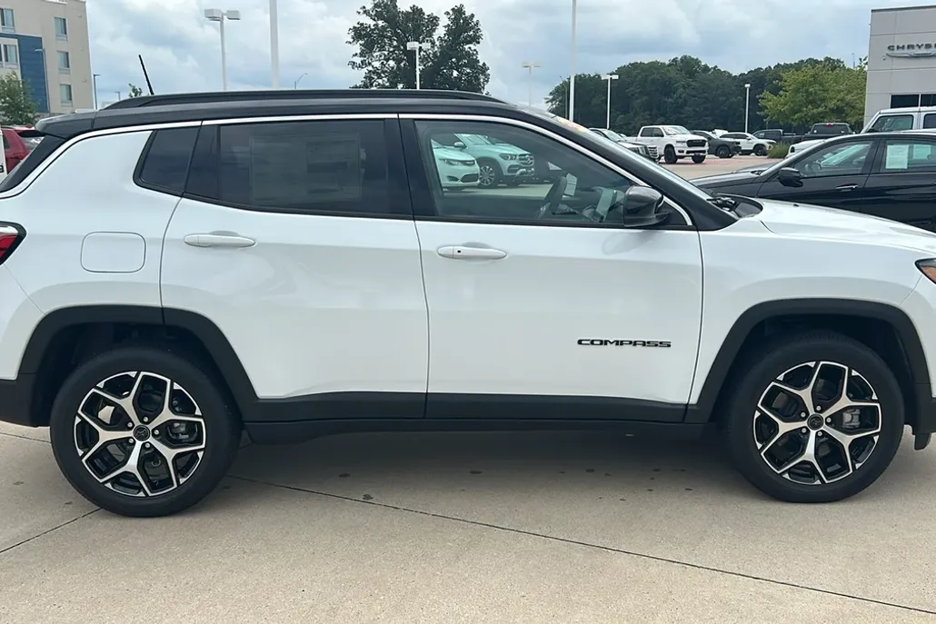 2025 Jeep Compass Limited photo 1