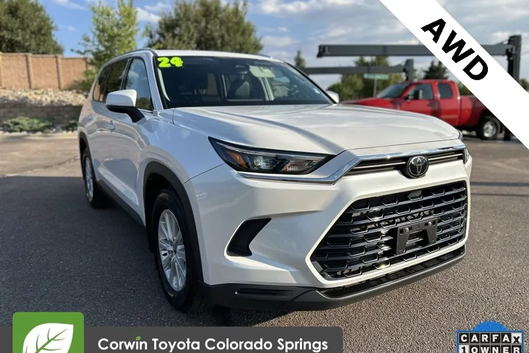2024 Toyota Grand Highlander XLE photo 1