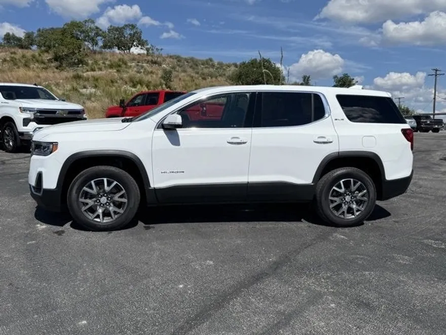 2023 Gmc Acadia SLE photo 1