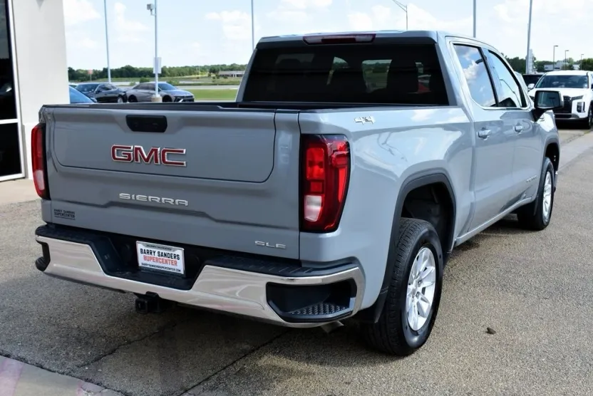2024 Gmc Sierra 1500 SLE photo 1