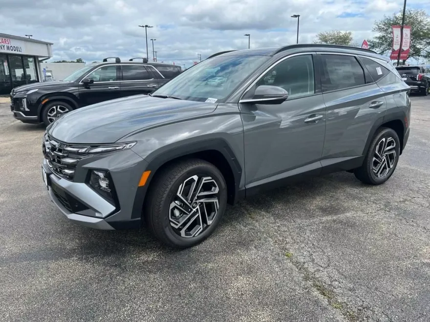2025 Hyundai Tucson Limited photo 1