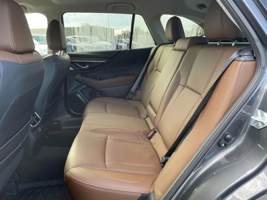 2025 Subaru Outback Touring XT photo 1