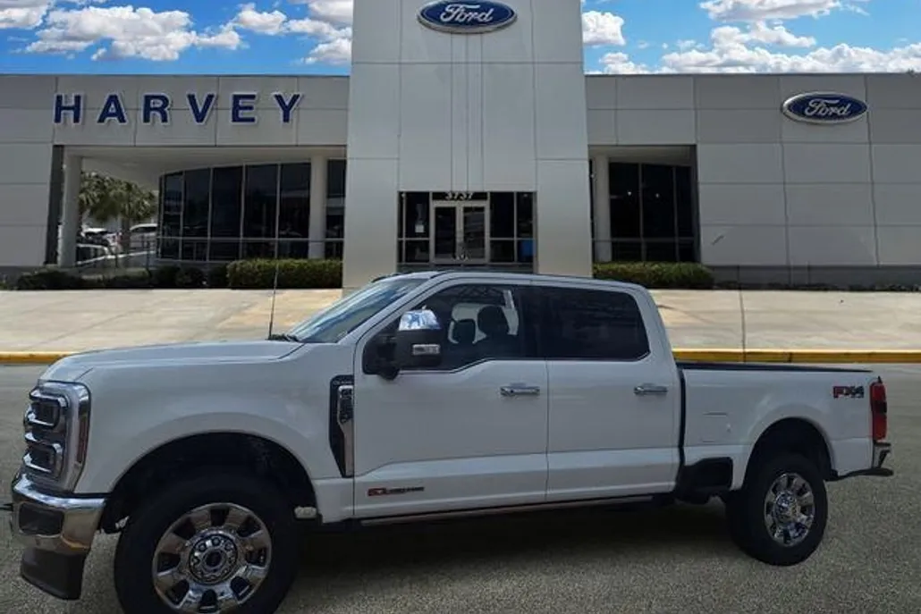 2025 Ford F-250 King Ranch photo 1