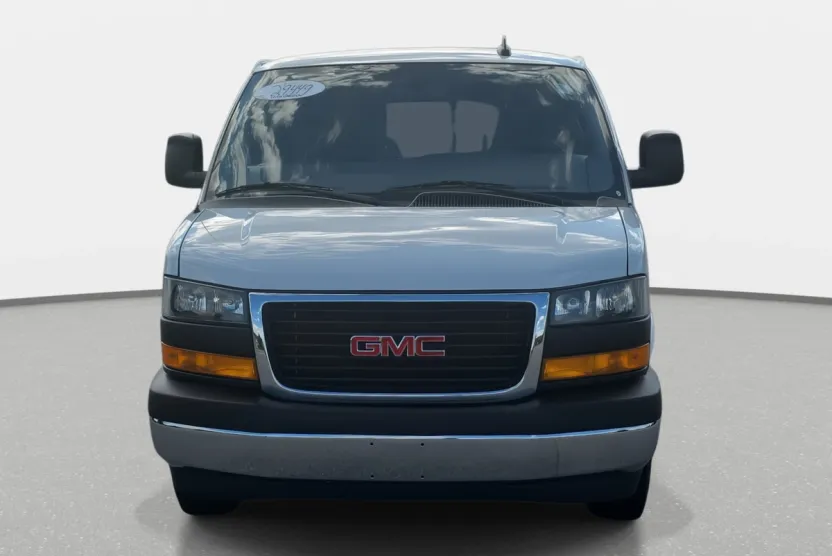 2023 Gmc Savana Cargo 2500 photo 1