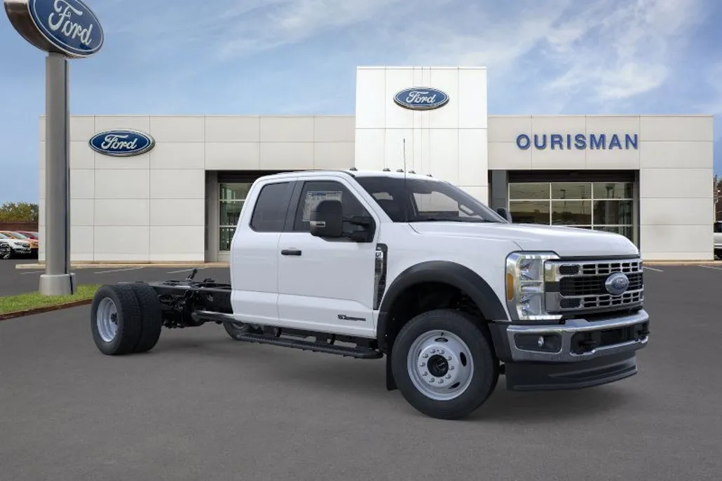 2026 Ford F-550 XL photo 1