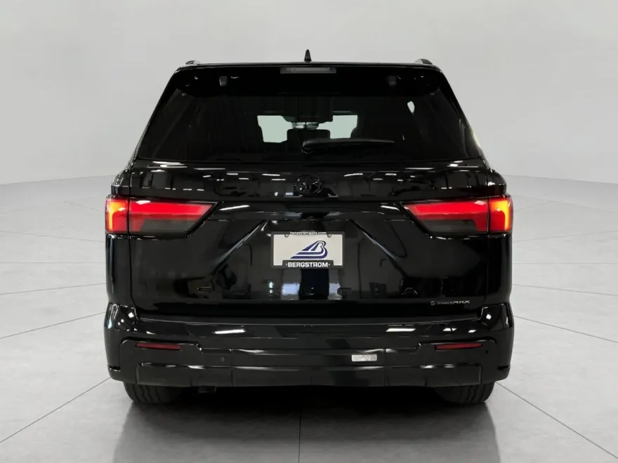 2026 Toyota Sequoia Platinum photo 1