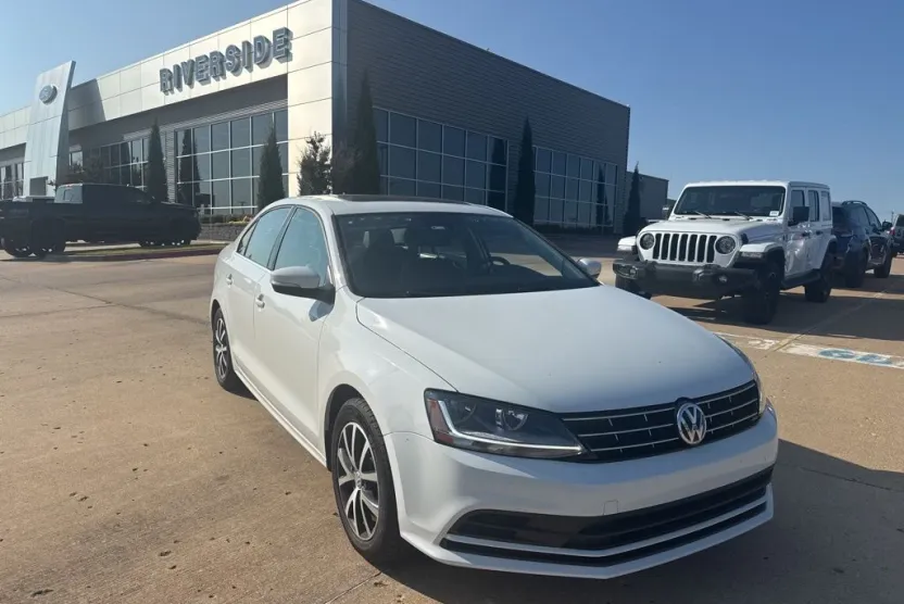 2018 Volkswagen Jetta 1.4T SE photo 1