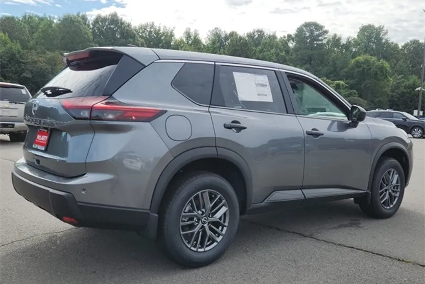 2026 Nissan Rogue S photo 1