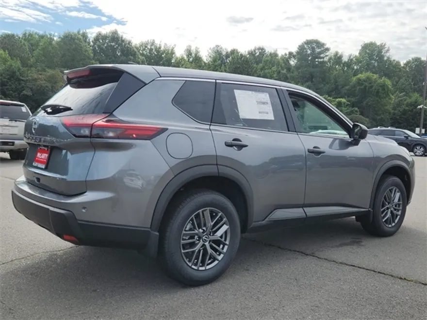 2026 Nissan Rogue S photo 1