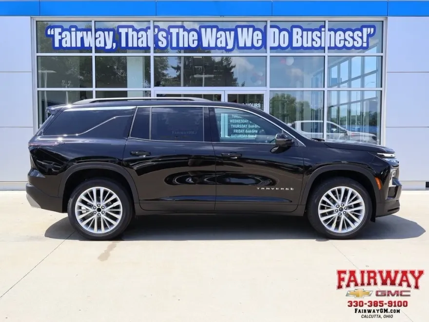 2025 Chevrolet Traverse photo 1