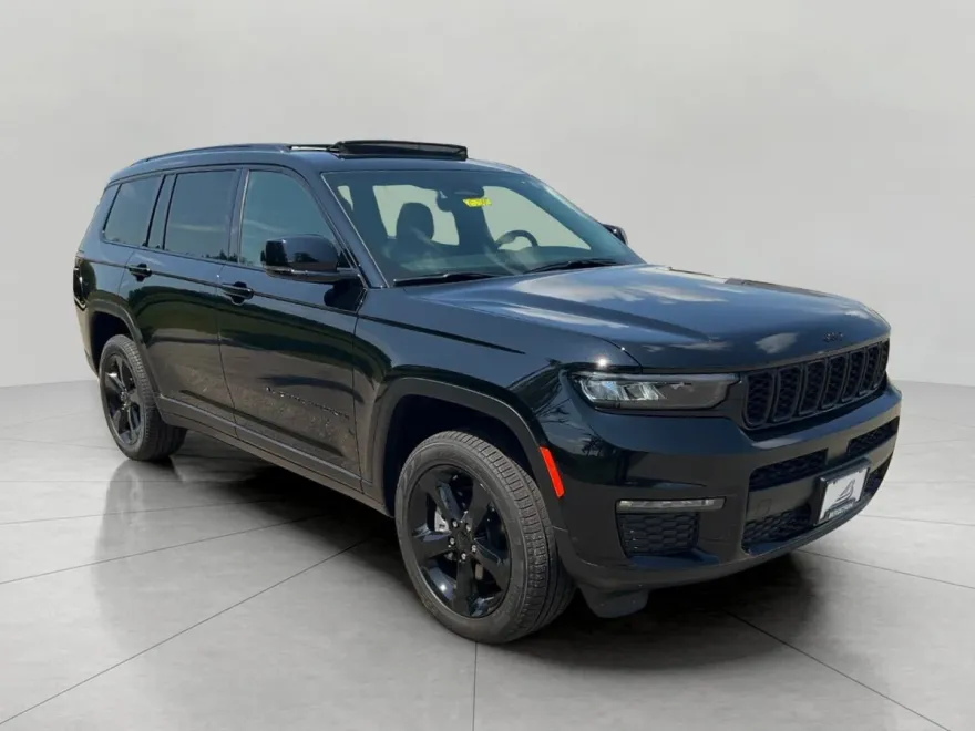 2025 Jeep Grand Cherokee Limited photo 1