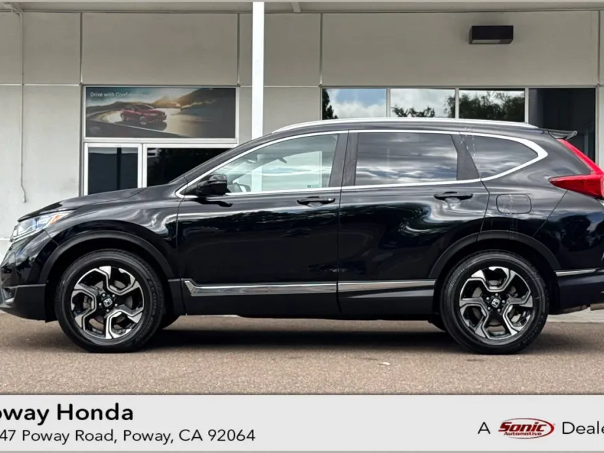 2018 Honda CR-V Touring photo 1