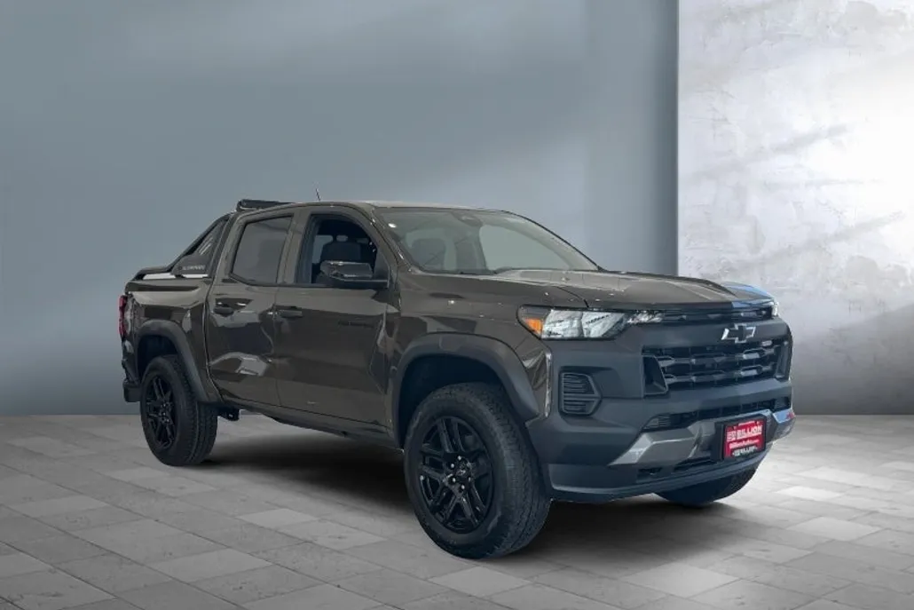 2025 Chevrolet Colorado Trail Boss photo 1