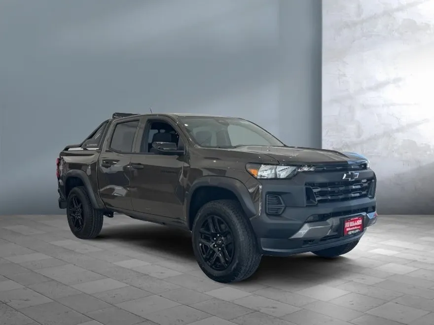 2025 Chevrolet Colorado Trail Boss photo 1