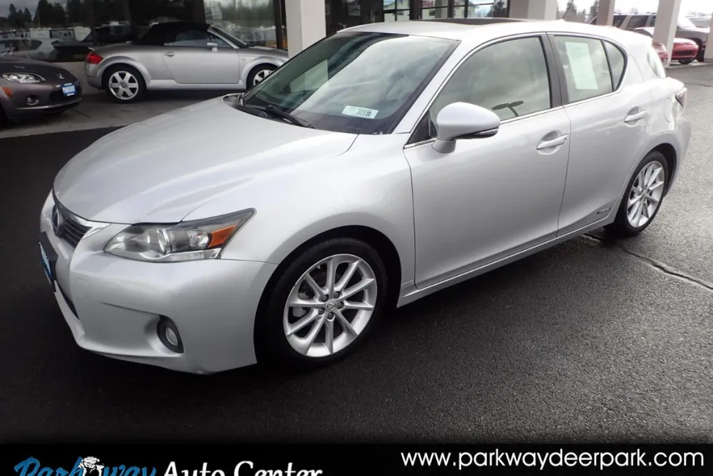 2012 Lexus CT 200h photo 1
