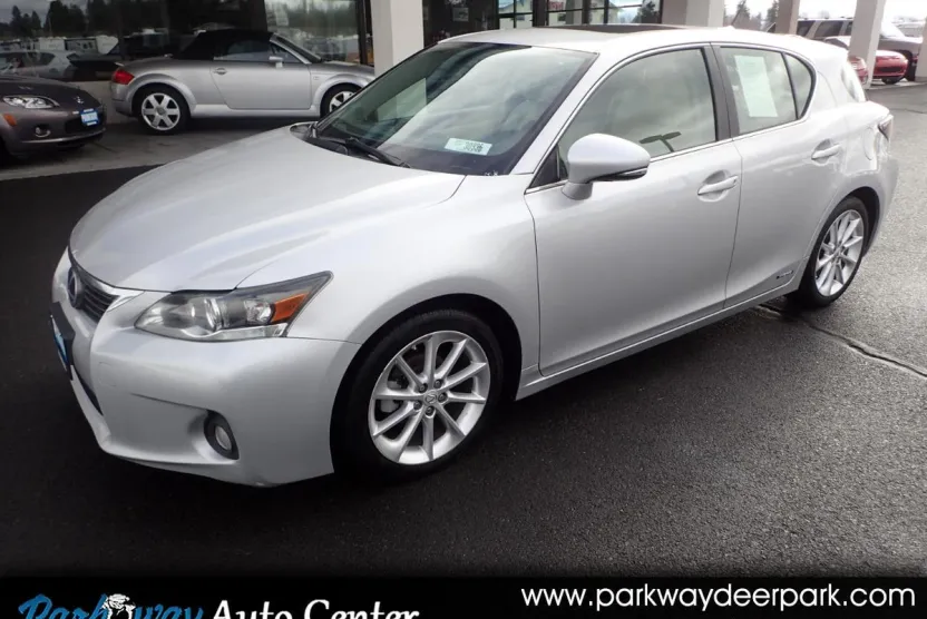 2012 Lexus CT 200h photo 1