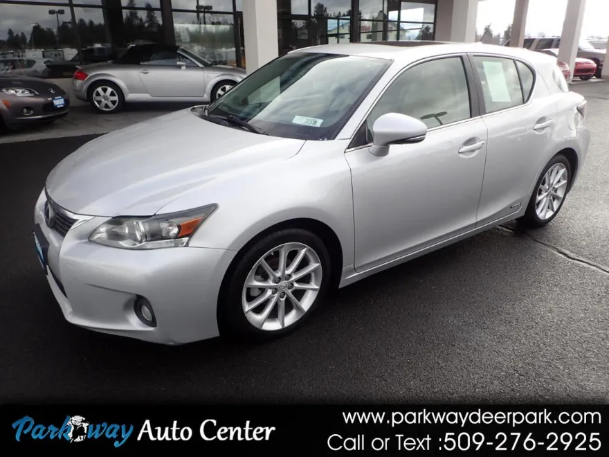 2012 Lexus CT 200h photo 1