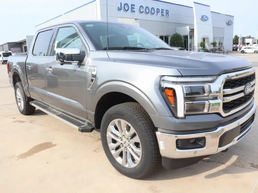 2025 Ford F-150 Lariat photo 1