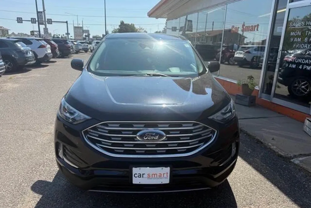 2021 Ford Edge SEL photo 1