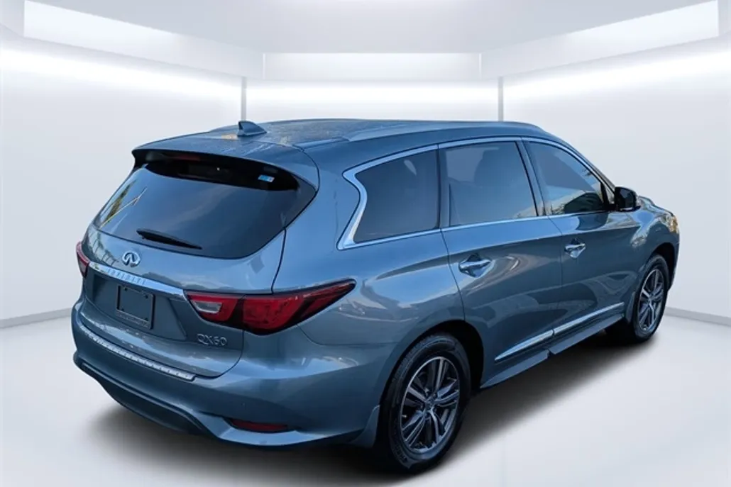 2017 Infiniti QX60 Base photo 1