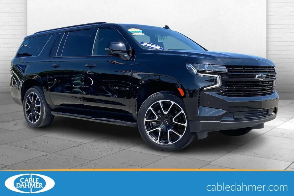 2023 Chevrolet Suburban RST photo 1