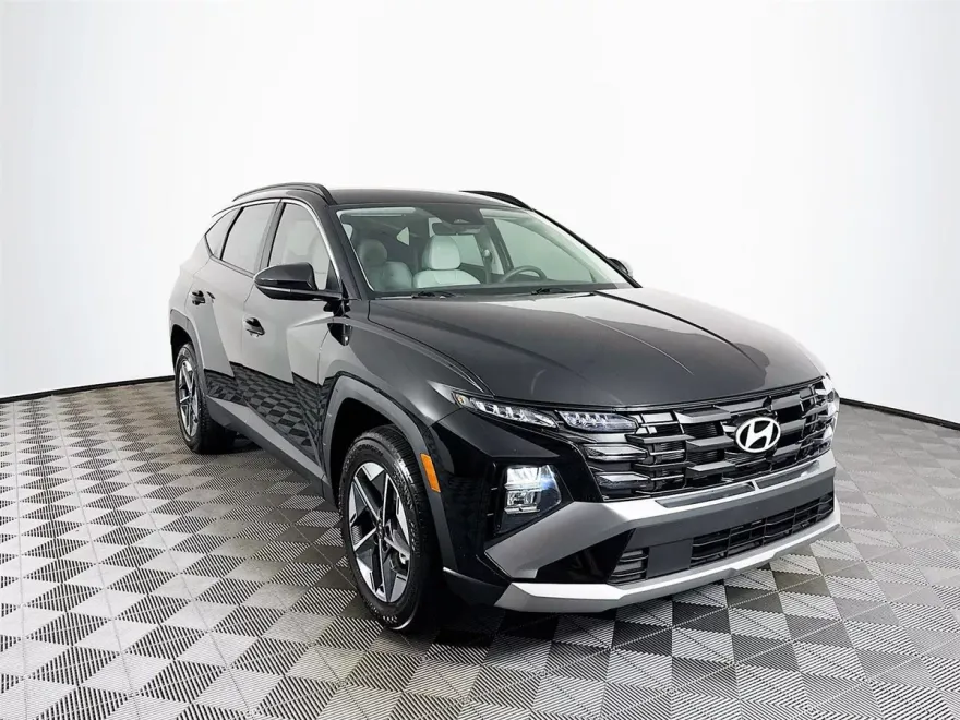 2025 Hyundai Tucson SEL photo 1