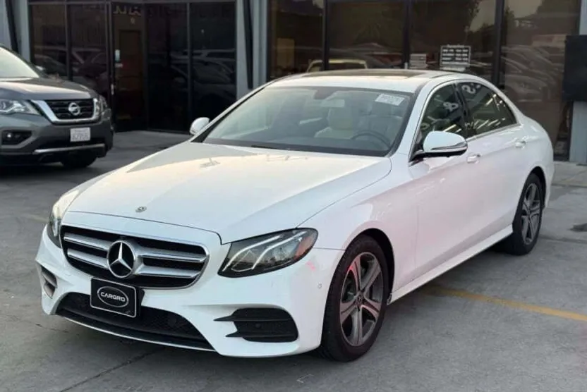2020 Mercedes Benz E 350 photo 1