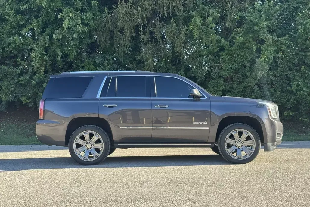 2016 Gmc Yukon Denali photo 1