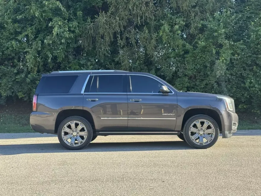 2016 Gmc Yukon Denali photo 1