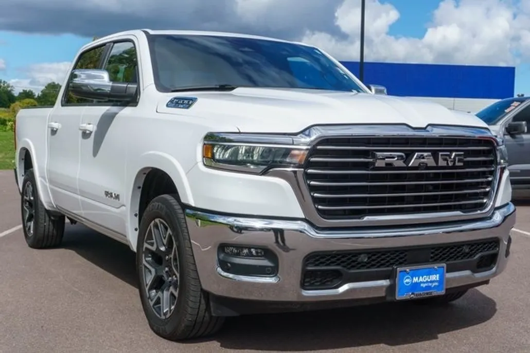 2025 Ram 1500 Laramie photo 1