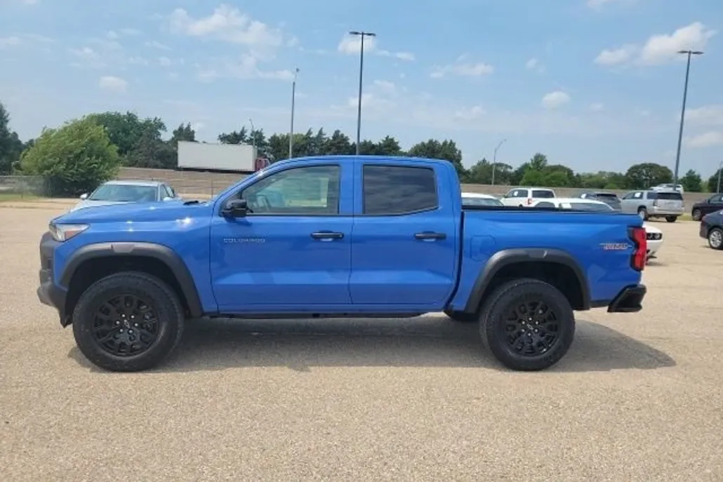 2026 Chevrolet Colorado Trail Boss photo 1
