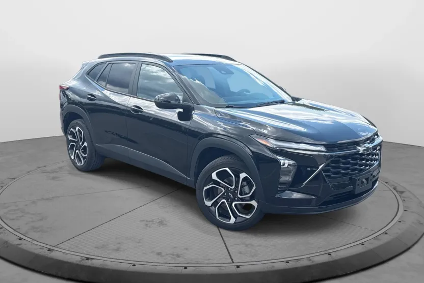 2024 Chevrolet Trax photo 1