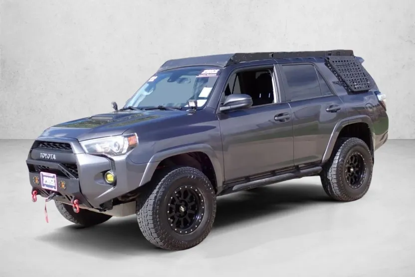 2022 Toyota 4Runner TRD photo 1
