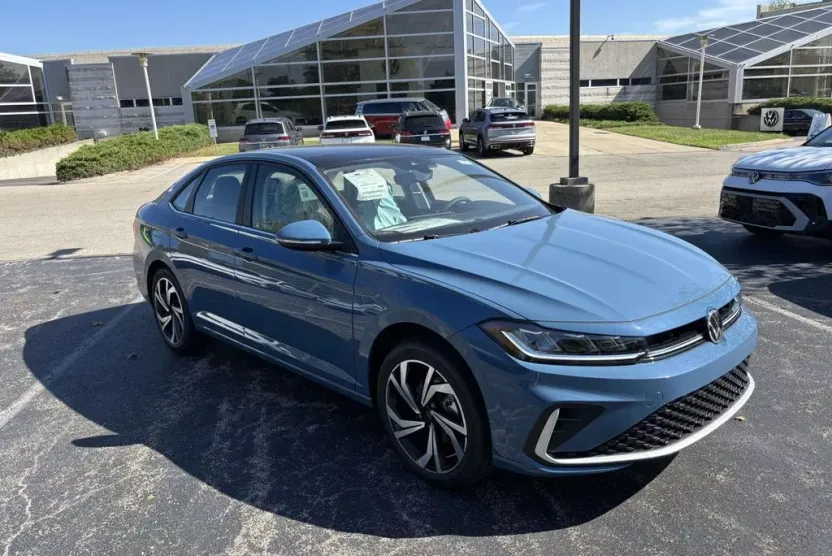 2026 Volkswagen Jetta 1.5T SEL photo 1