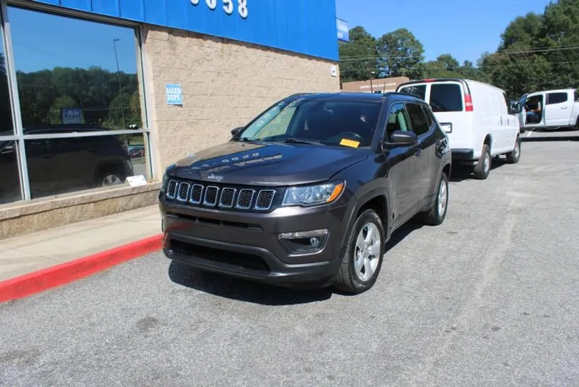 2017 Jeep Compass Latitude photo 1
