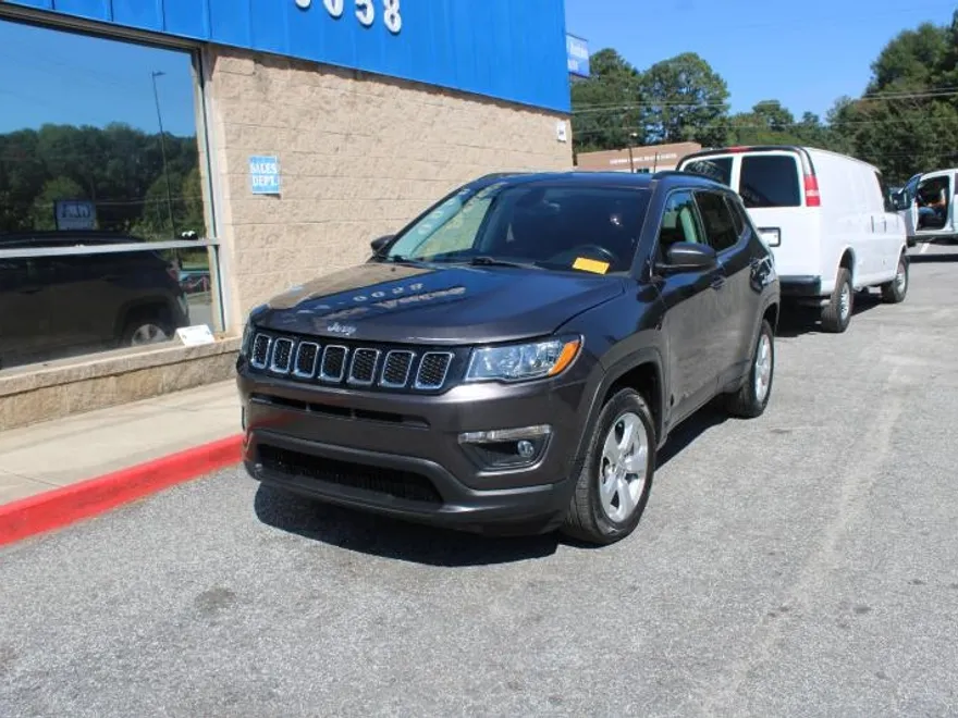 2017 Jeep Compass Latitude photo 1