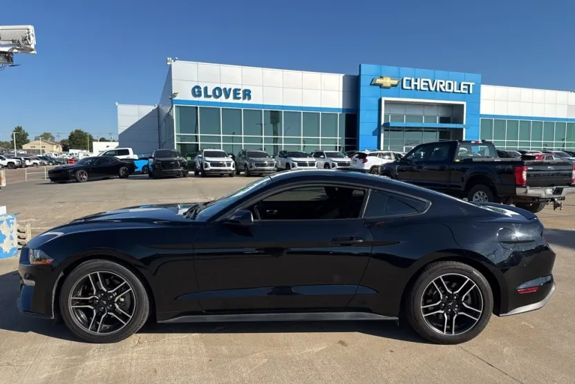 2018 Ford Mustang EcoBoost photo 1