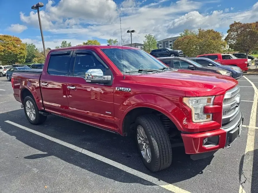 2015 Ford F-150 Platinum photo 1