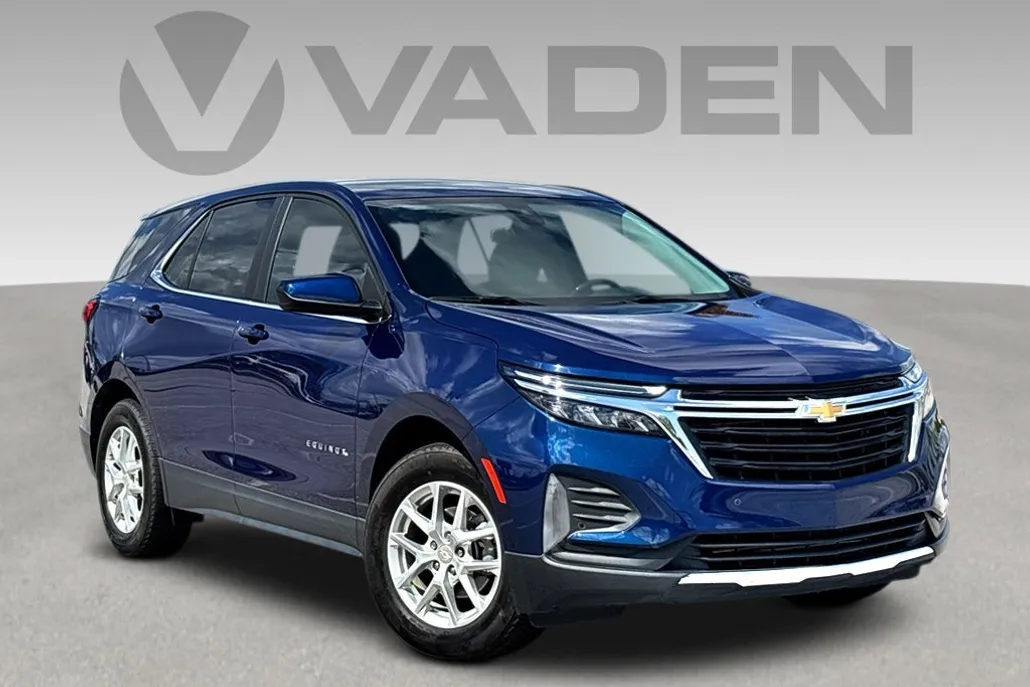 2022 Chevrolet Equinox LT photo 1