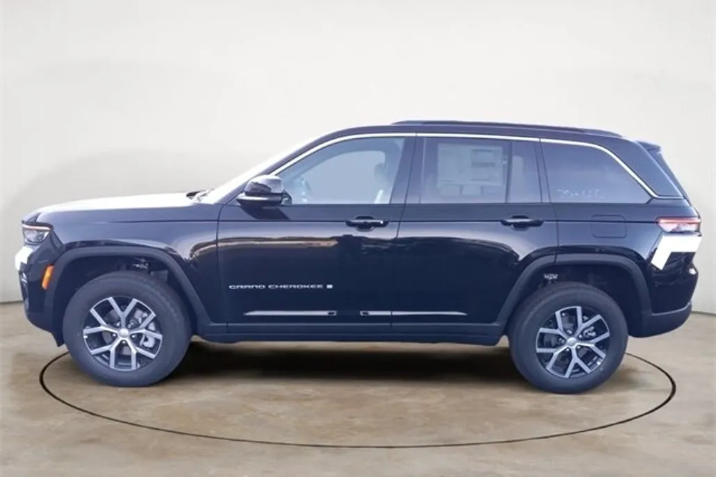 2025 Jeep Grand Cherokee Limited photo 1