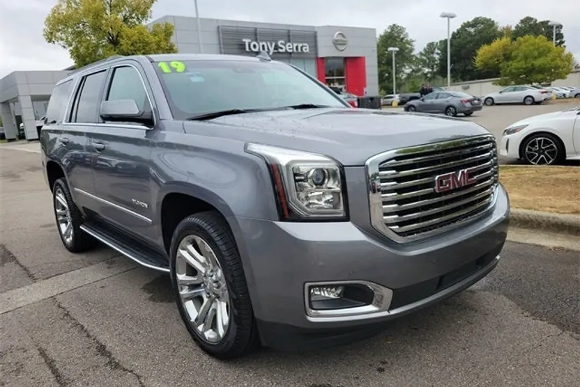 2019 Gmc Yukon SLT photo 1