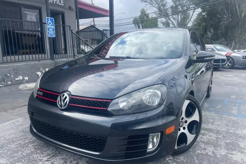 2011 Volkswagen Golf GTI Autobahn photo 1