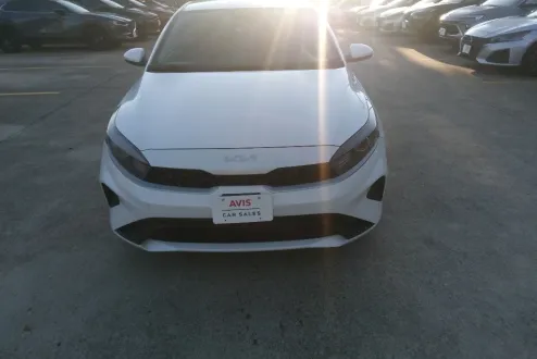 2024 Kia Forte LXS photo 2