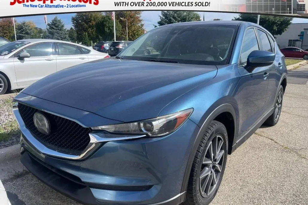 2018 Mazda CX-5 Touring photo 1