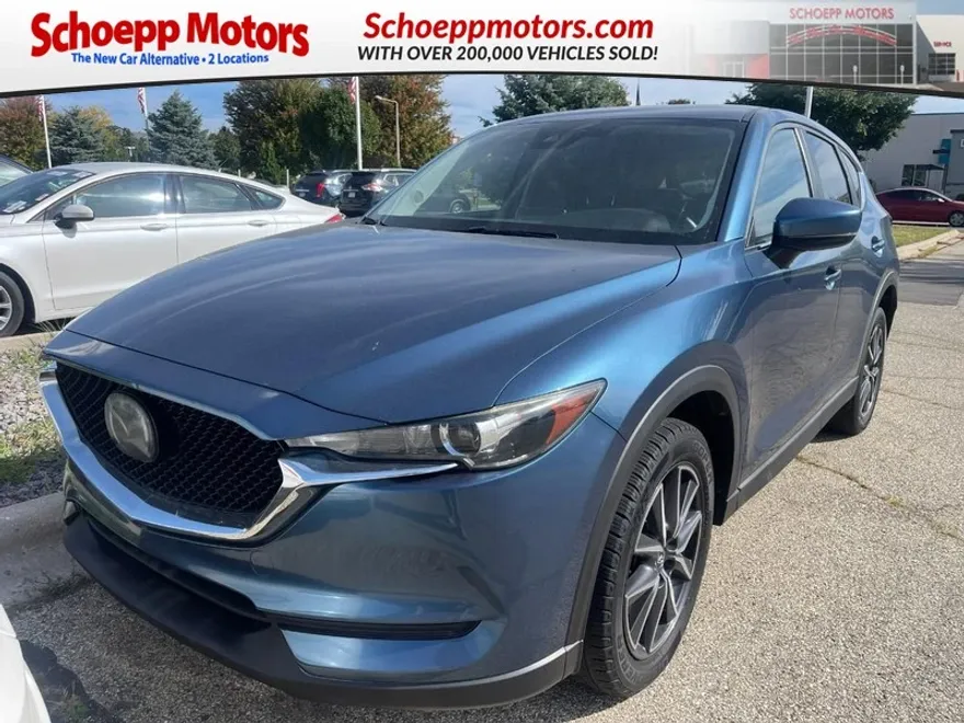 2018 Mazda CX-5 Touring photo 1