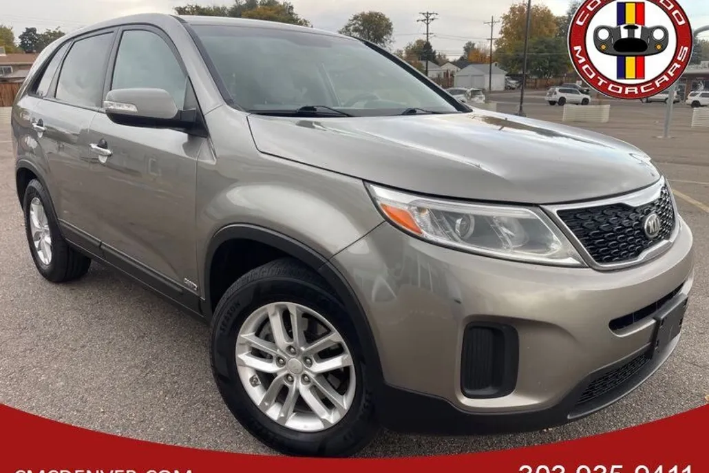2015 Kia Sorento LX photo 1