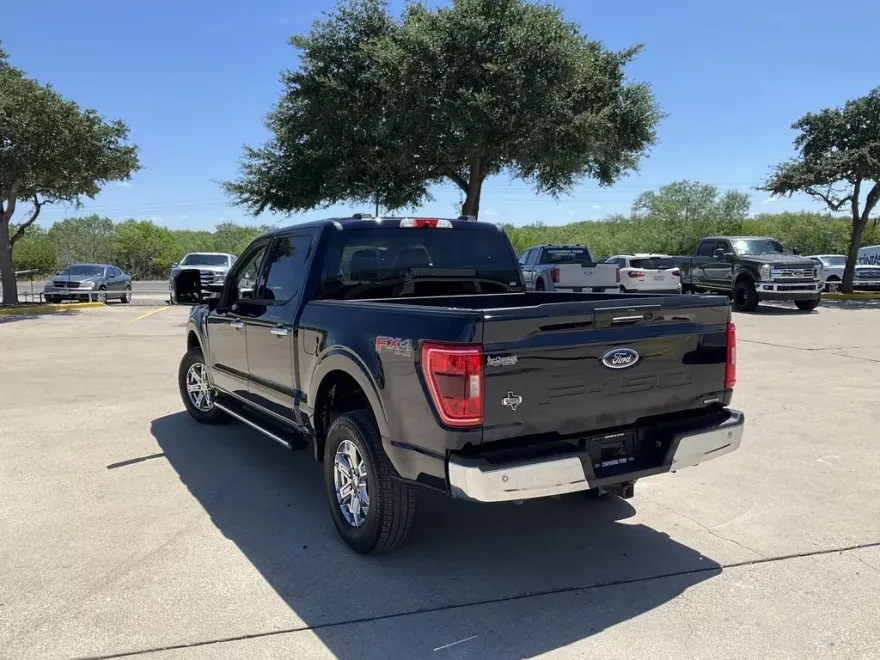 2023 Ford F-150 XLT photo 1