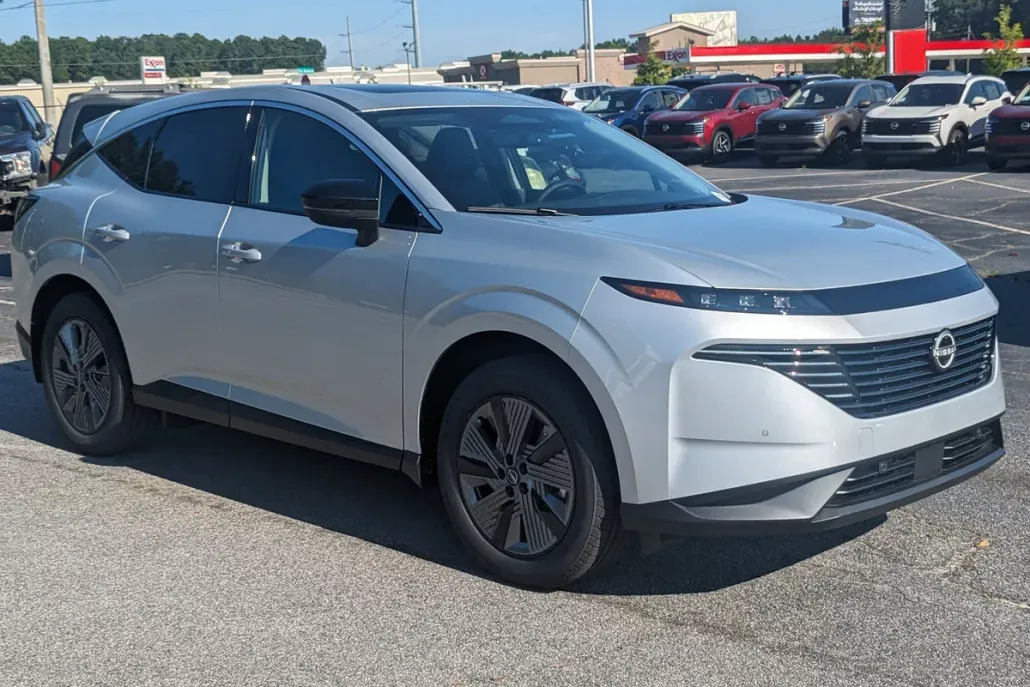 2025 Nissan Murano Platinum photo 1